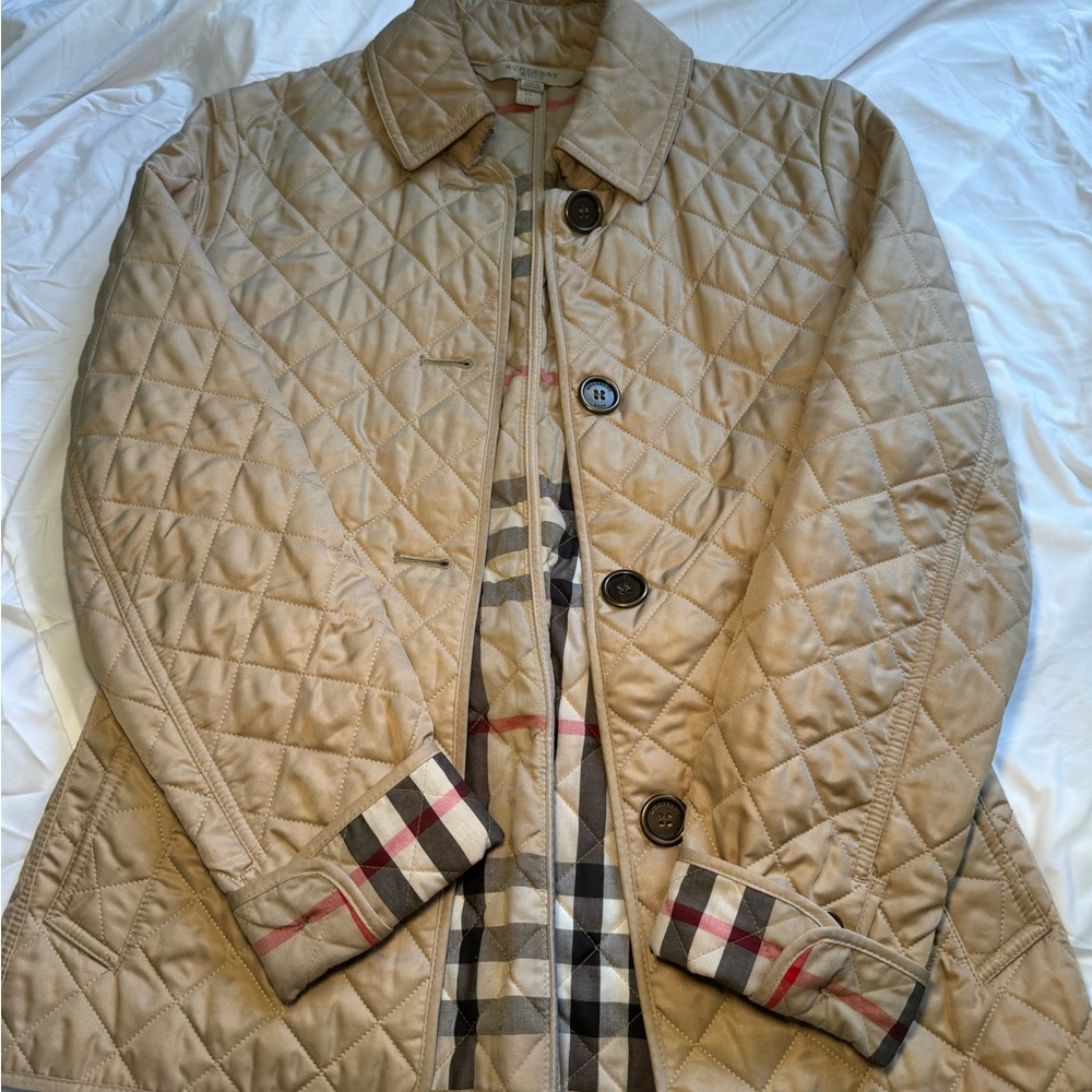 BURBERRY QUILTED JACKET